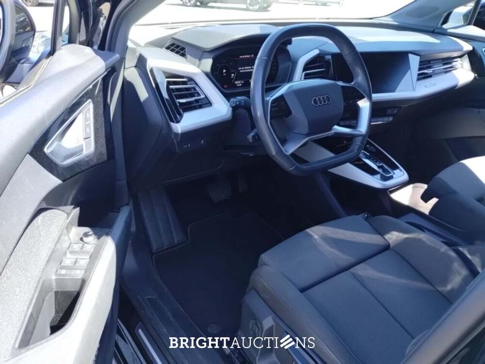 Audi Q4 e-tron 40 Launch edition Advanced 77 kWh 204pk 2021, P-694-KK