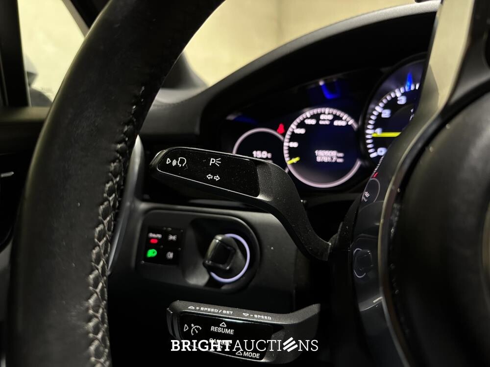 Porsche Cayenne Coupe 3.0 V6 E-Hybrid 462hp 2019 (Original-NL), G-145-HL
