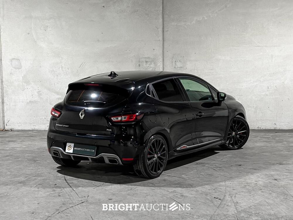 Renault Clio 1.6 R.S. Trophy 220pk 2015, K-787-PD