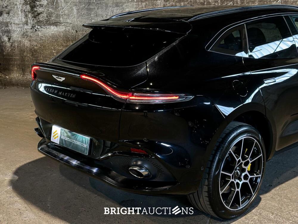 Aston Martin DBX 4.0 V8 1913 551pk 2020 (1 OF 500), HNT-92-V