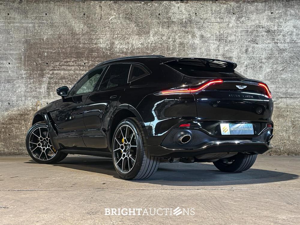 Aston Martin DBX 4.0 V8 1913 551pk 2020 (1 OF 500), HNT-92-V