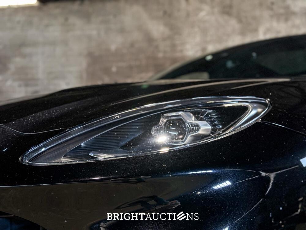 Aston Martin DBX 4.0 V8 1913 551pk 2020 (1 OF 500), HNT-92-V