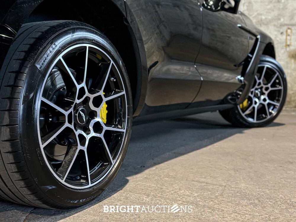 Aston Martin DBX 4.0 V8 1913 551pk 2020 (1 OF 500), HNT-92-V