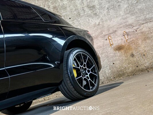 Aston Martin DBX 4.0 V8 1913 551pk 2020 (1 OF 500), HNT-92-V