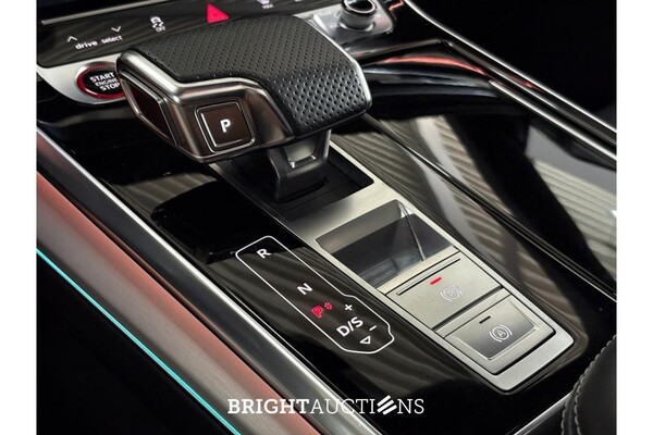 Audi SQ8 4.0 TFSI Quattro 507pk 2022, R-387-PH