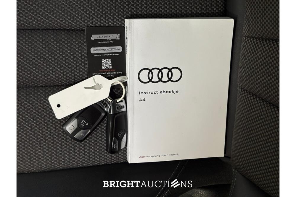 Audi A4 Avant 35 S edition Competition TFSI 149pk 2022 (Origineel-NL), P-104-HH