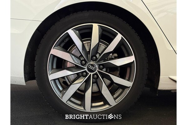 Audi A4 Avant 35 S edition Competition TFSI 149hp 2022 (Original-NL), P-104-HH