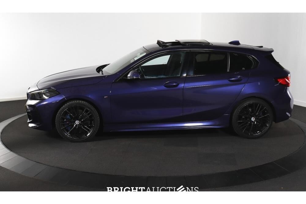 BMW 118i High Executive M Sport 136pk 2022 (Origineel-NL) 1-Serie, R-142-HD