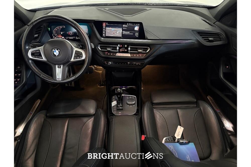 BMW 118i High Executive M Sport 136pk 2022 (Origineel-NL) 1-Serie, R-142-HD