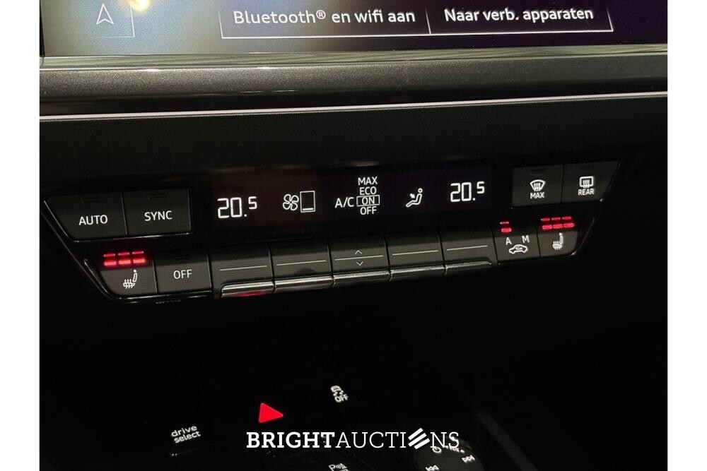 Audi Q4 Sportback 40 Launch edition S Competition 77 kWh 204pk 2022 (Origineel-NL), P-433-PR