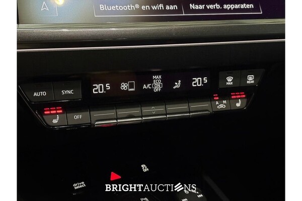 Audi Q4 Sportback 40 Launch edition S Competition 77 kWh 204pk 2022 (Origineel-NL), P-433-PR
