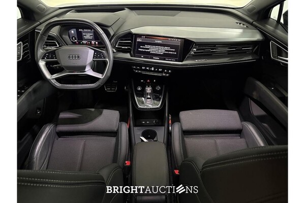 Audi Q4 Sportback 40 Launch edition S Competition 77 kWh 204pk 2022 (Origineel-NL), P-433-PR