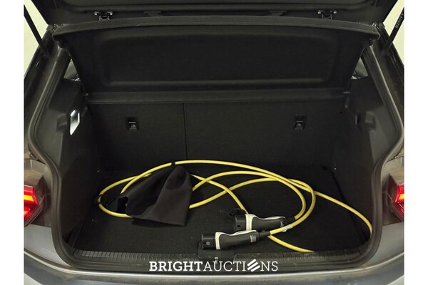 Volkswagen ID.3 Pro 58 kWh 145pk 2022 (Origineel-NL), P-471-PR