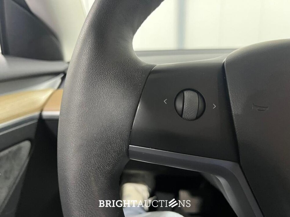 Tesla Model 3 Standard RWD Plus 60 kWh 238pk 2023 (Origineel-NL), S-225-TN