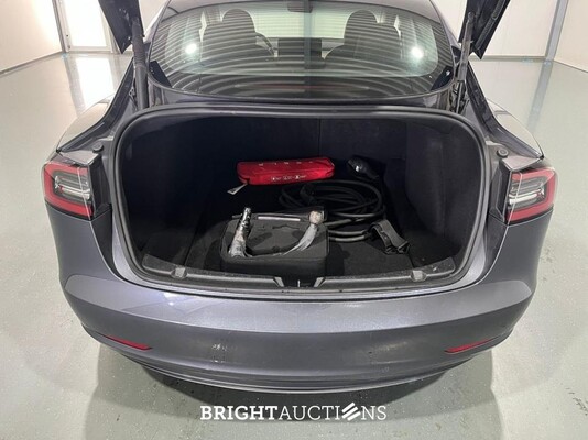 Tesla Model 3 Standard RWD Plus 60 kWh 238pk 2023 (Origineel-NL), S-225-TN