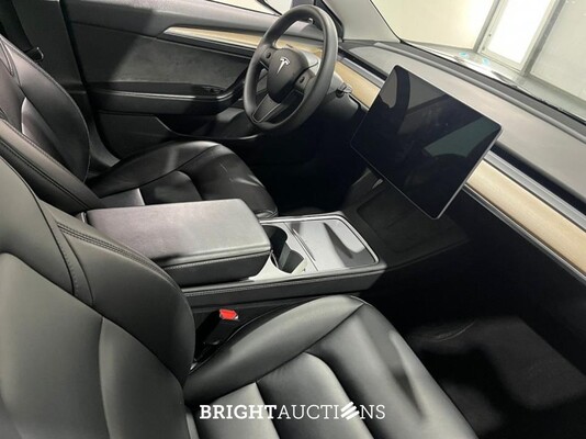 Tesla Model 3 Standard RWD Plus 60 kWh 238pk 2023 (Origineel-NL), S-225-TN