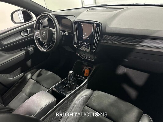 Volvo XC40 Recharge P8 R-Design Warmtepomp AWD 408pk 2021 (Origineel-NL), L-701-DV