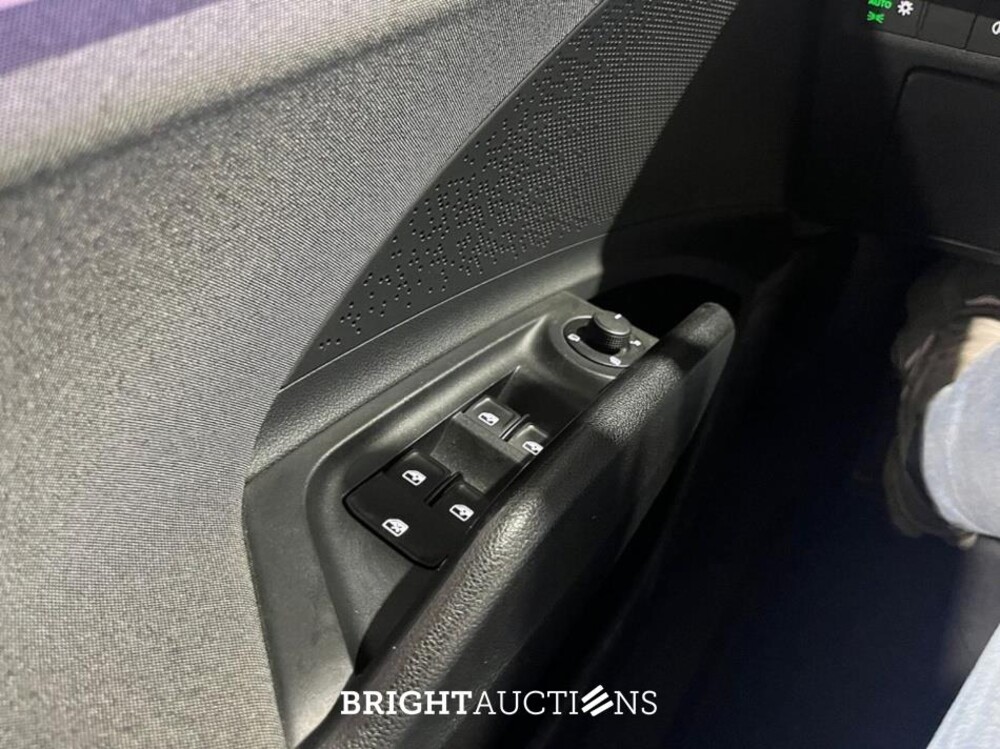 Škoda Enyaq 204pk 2022 (Origineel-NL), P-876-JX