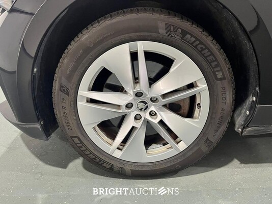 Škoda Enyaq 204pk 2022 (Origineel-NL), P-876-JX