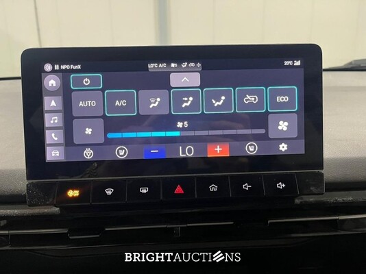 MG MG4 Luxury 64 kWh 204pk 2024 (Origineel-NL), Z-762-JD