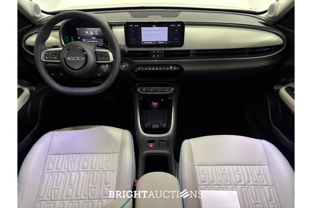 Fiat 600 Hybrid La Prima 1.2 156pk 2025 (Origineel-NL), JHG-91-P