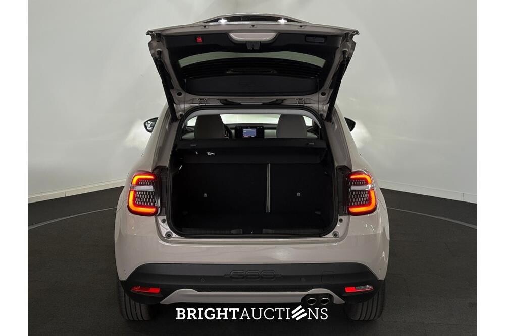 Fiat 600 Hybrid La Prima 1.2 156pk 2025 (Origineel-NL), JHG-91-P