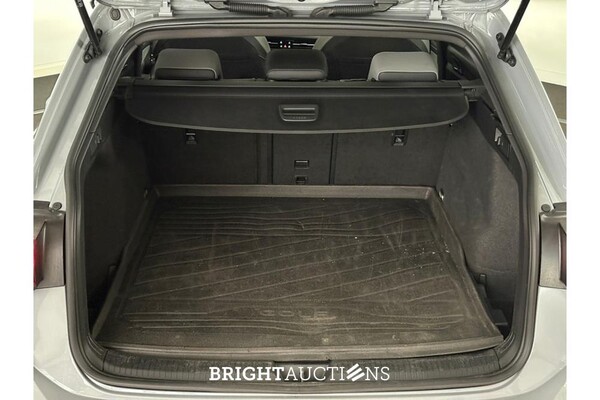 Volkswagen Golf Variant eTSI R-Line 1.5 130pk 2022 (Origineel-NL), P-468-BP