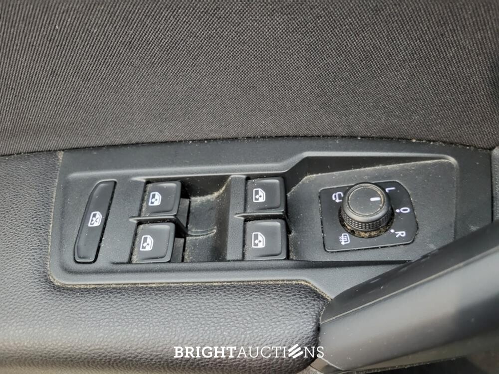 Volkswagen Tiguan Life Business 1.5 TSI 150hp 2022 (Original-NL), N-324-VR
