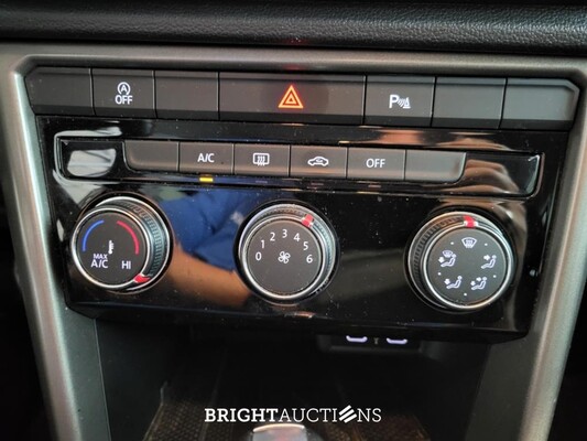 Volkswagen T-Roc Business 1.5 TSI 150pk 2021 (Origineel-NL), L-253-HG