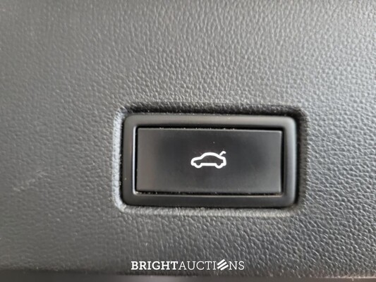 Volkswagen T-Roc Business 1.5 TSI 150pk 2021 (Origineel-NL), L-253-HG