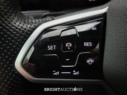 Volkswagen Golf eTSI R-Line 1.5 150pk 2020, L-081-FK