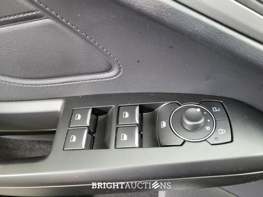 Ford Focus Wagon Hybrid Connected 1.0 EcoBoost 125pk 2022 (Origineel-NL), P-393-RG