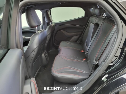 Ford Mustang Mach-E Extended AWD 98 kWh 351pk 2021 (Origineel-NL), N-345-TJ