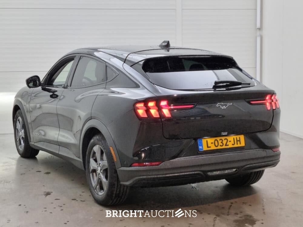 Ford Mustang Mach-E RWD 75 kWh 258pk 2021 (Origineel-NL), L-032-JH