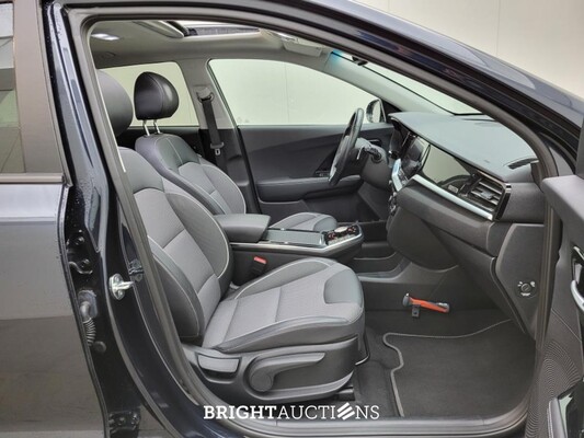 Kia Niro e- DynamicPlusLine 64 kWh 204pk 2021 (Origineel-NL), L-781-DV
