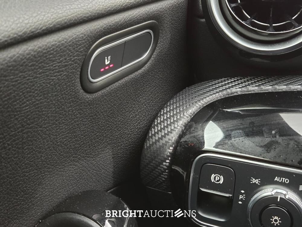 Mercedes-Benz A200 Business Solution Plus Upgrade 163pk 2018 (Origineel-NL) A-klasse, TX-098-J