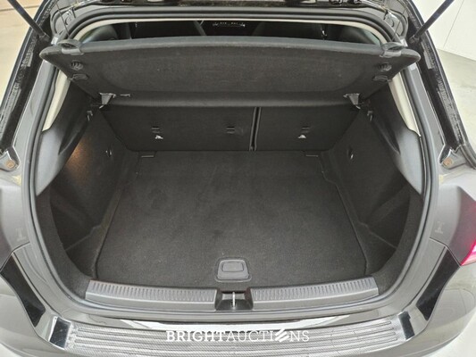 Mercedes-Benz A180 Premium 136pk 2019 A-klasse, H-834-RV
