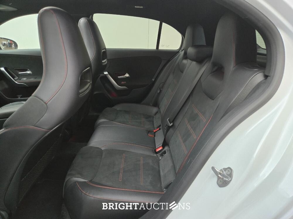 Mercedes-Benz A200 Premium Plus 163hp 2019 A-Class, R-076-GG
