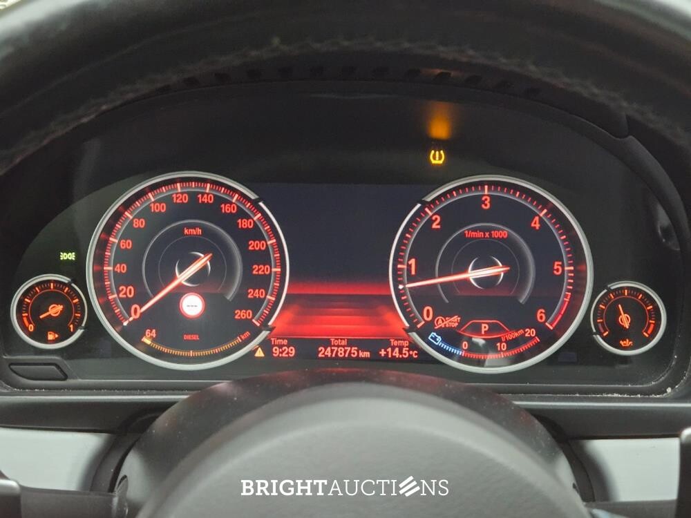 BMW M550xd 381hp 2014 (Original-NL) 5er-Serie, 6-TGF-52