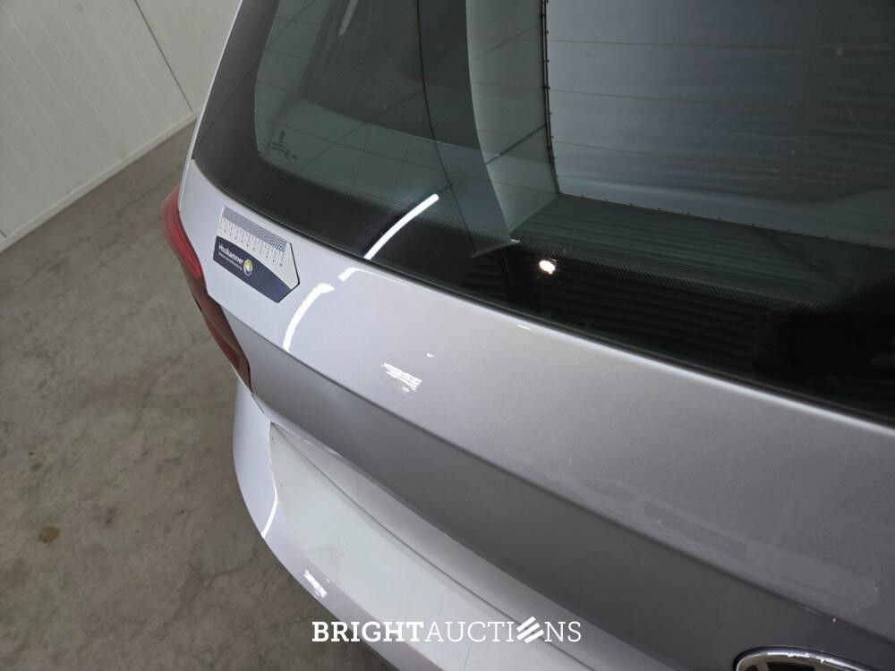 Volkswagen Polo Highline Business R 1.0 TSI 110pk 2021, T-090-FZ