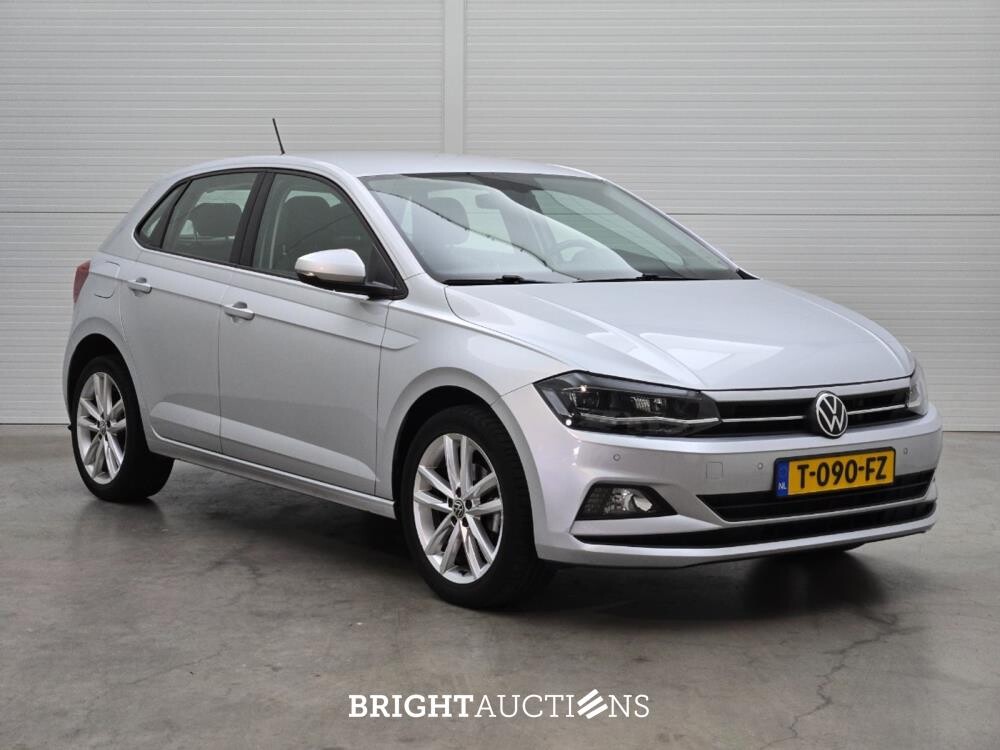 Volkswagen Polo Highline Business R 1.0 TSI 110pk 2021, T-090-FZ