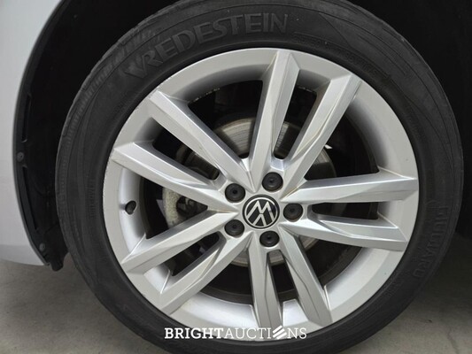 Volkswagen Polo Highline Business R 1.0 TSI 110pk 2021, T-090-FZ