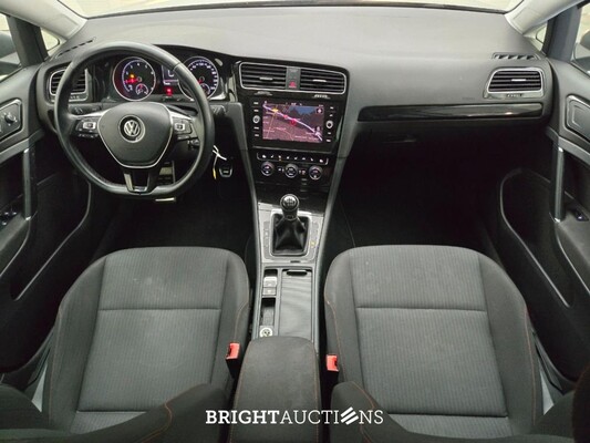 Volkswagen Golf Comfortline Business 1.0 TSI 110pk 2018, R-198-BK