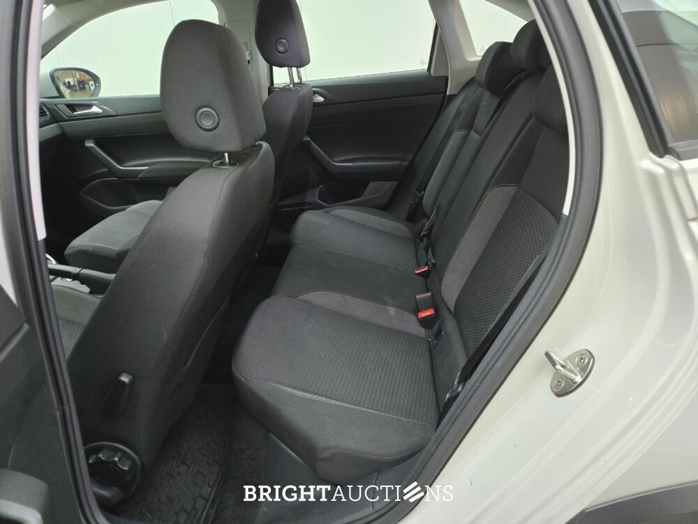Volkswagen Taigo Life 1.0 TSI 110pk 2022, T-886-RR