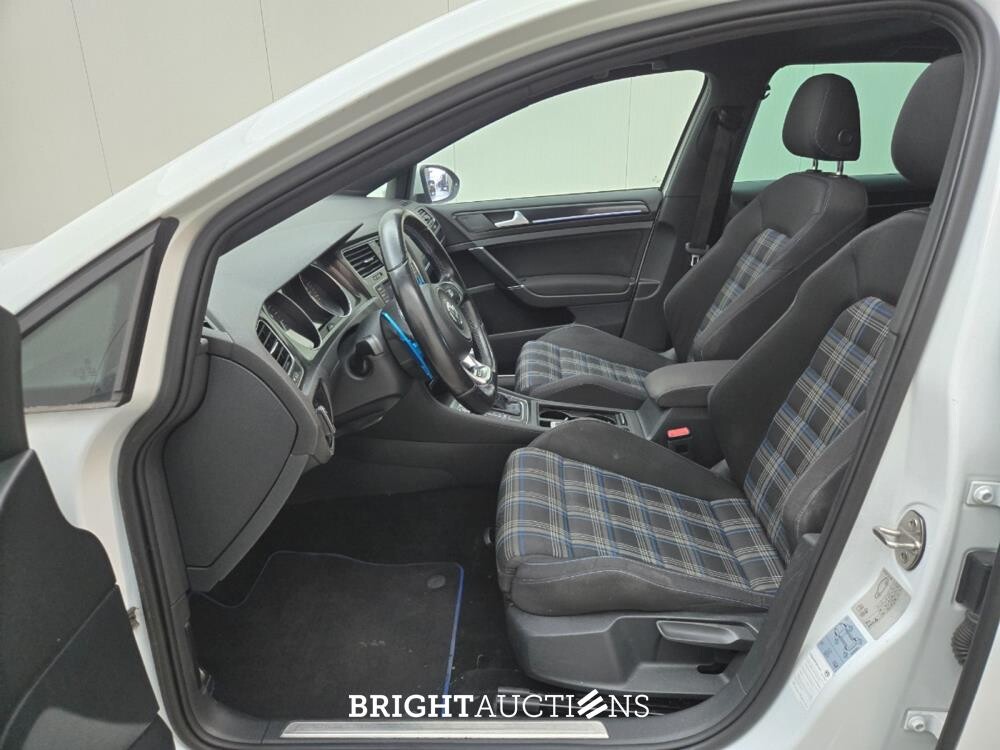 Volkswagen Golf GTE 1.4 TSI 150pk 2015 (Origineel-NL), HS-537-X