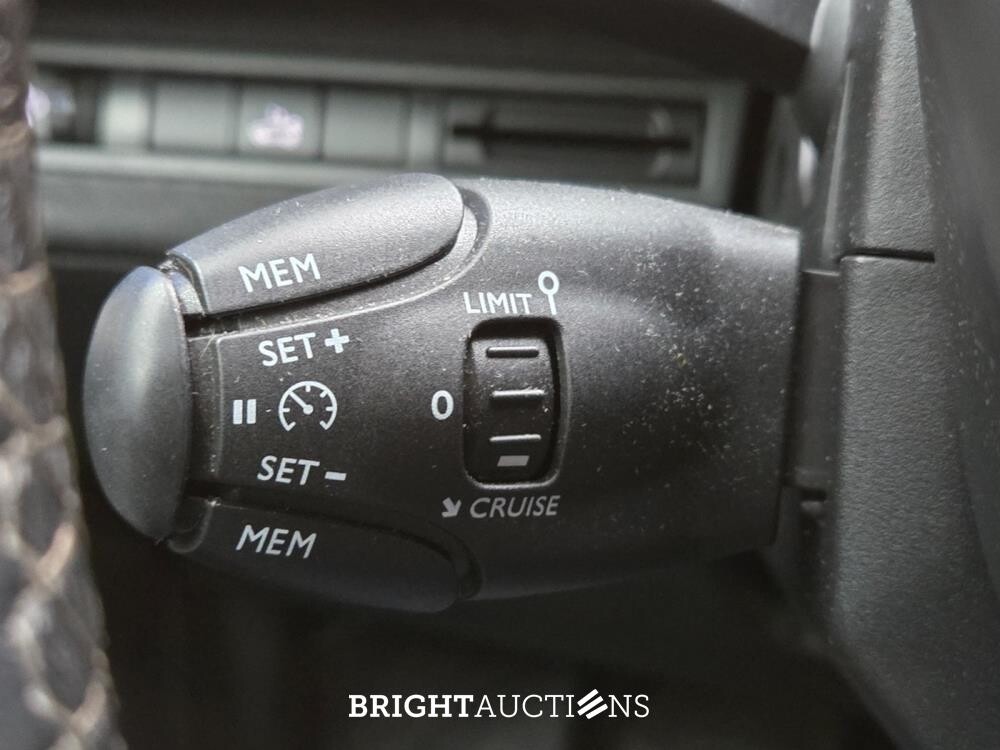 Peugeot 3008 Blue Lease Premium 1.2 PureTech 131pk 2020 (Origineel-NL), J-833-GT