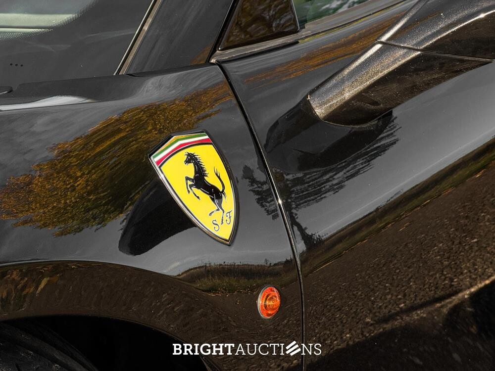 Ferrari 488 Spider HELE 3.9 V8 -Full Carbon- 670pk 2018, GFG-98-P
