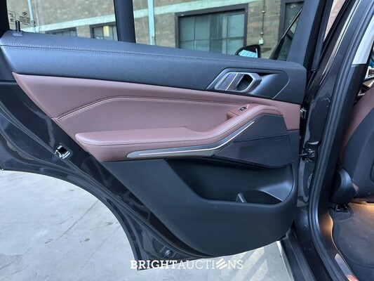 BMW X5 xDrive30d High Executive 265pk 2019, J-714-TF