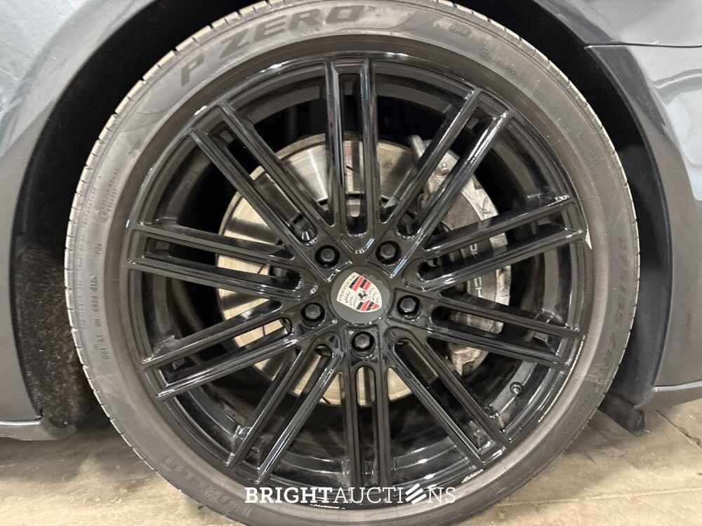 Porsche Panamera Sport Turismo 4 E-Hybrid 2.9 330pk 2018 (Origineel-NL), RX-988-D