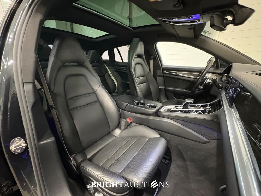 Porsche Panamera Sport Turismo 4 E-Hybrid 2.9 330hp 2018 (Original-NL), RX-988-D